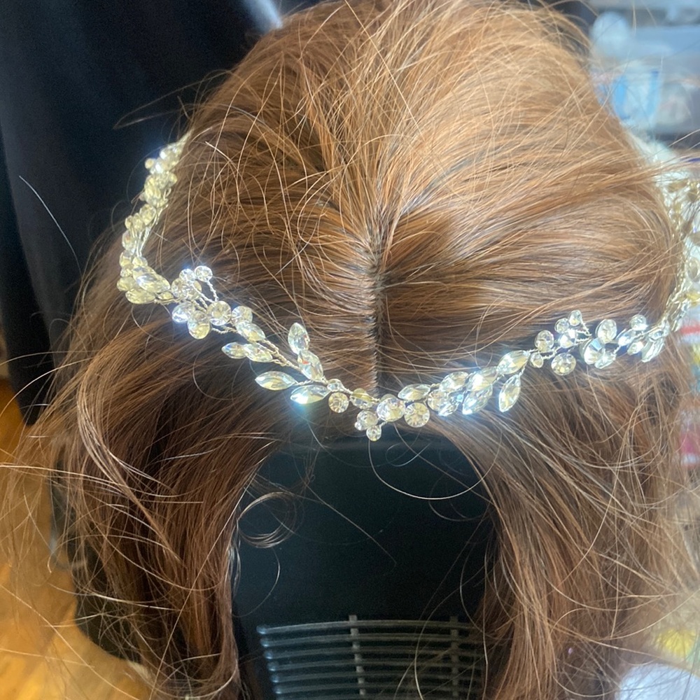 Glimmering Crystal Leaf Tie Back Hair Band